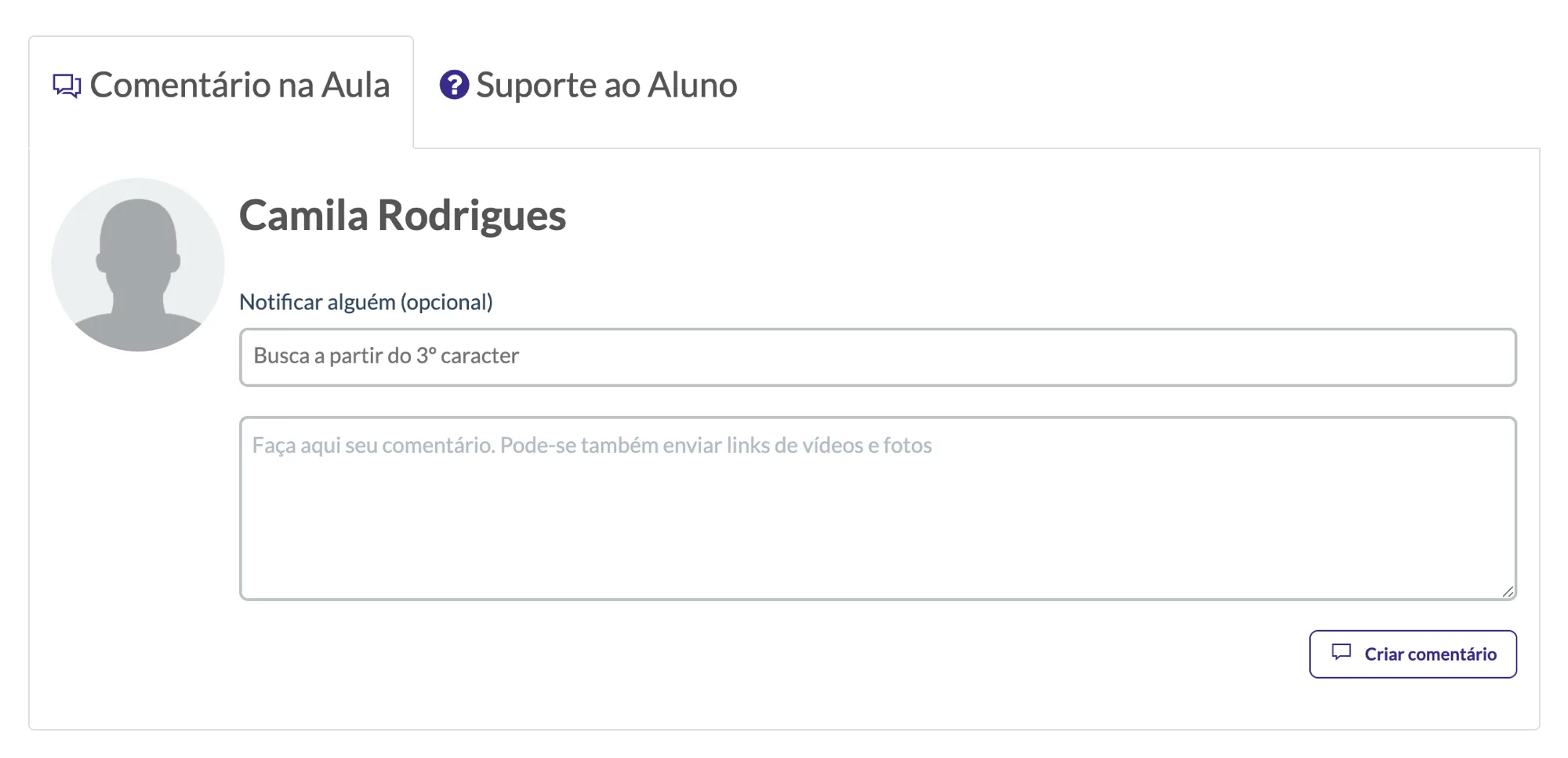 Campo de comentário na aula com opção de notificar alguém e enviar links de vídeos e fotos