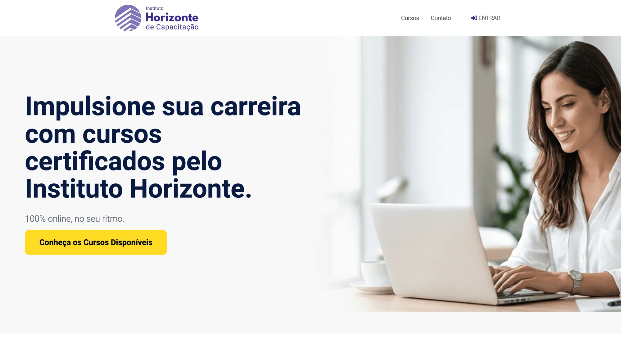 Site e loja de cursos personalizados publicados com o Maestrus